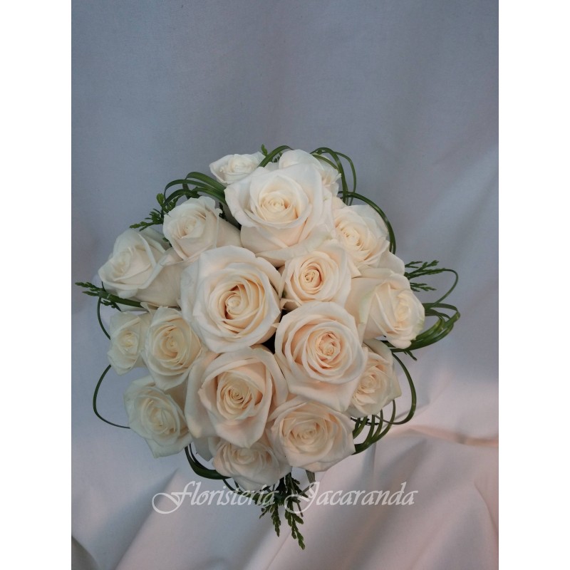Bouquet de novia de rosas blancas