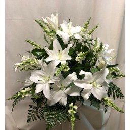 Ramo blanco de lilium oriental